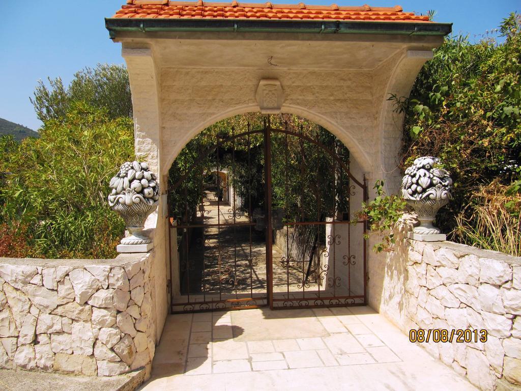 Apartmans And Rooms Dunjini Dvori كورتْشولا المظهر الخارجي الصورة