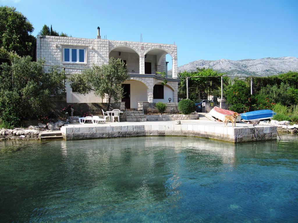 Apartmans And Rooms Dunjini Dvori كورتْشولا الغرفة الصورة