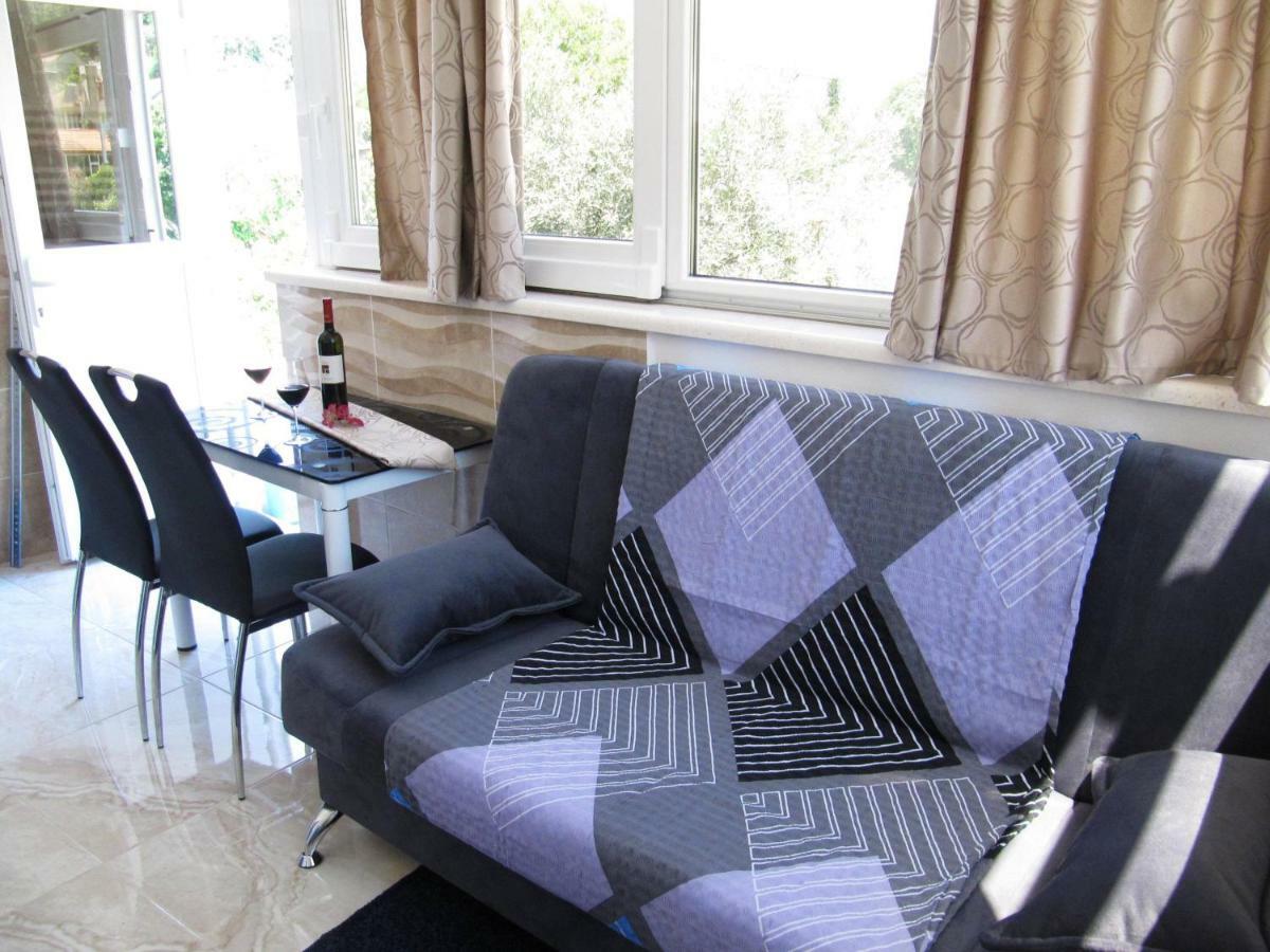 Apartmans And Rooms Dunjini Dvori كورتْشولا المظهر الخارجي الصورة
