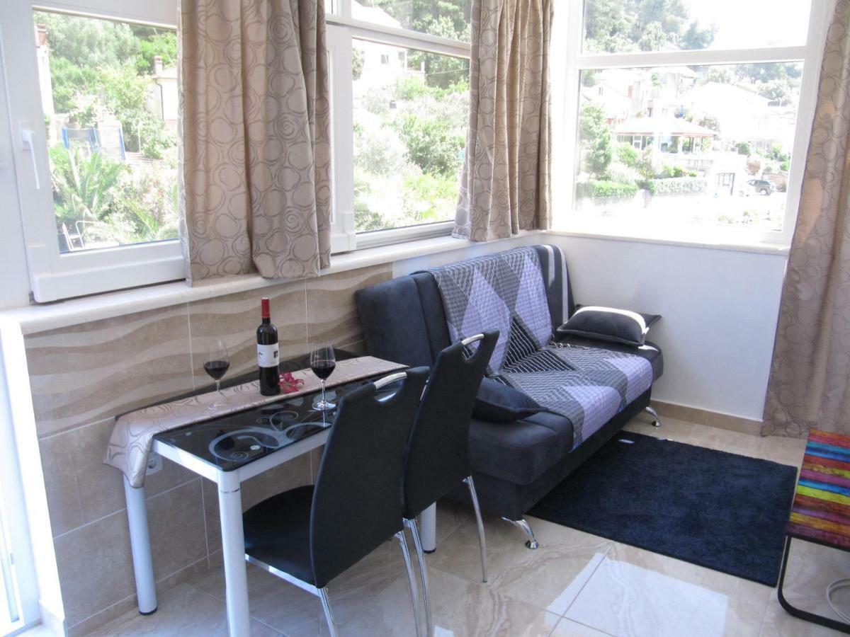 Apartmans And Rooms Dunjini Dvori كورتْشولا المظهر الخارجي الصورة